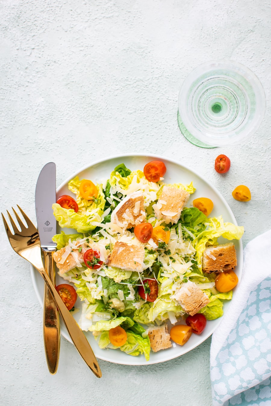 Caesar salad with romaine, parmesan and croutons
